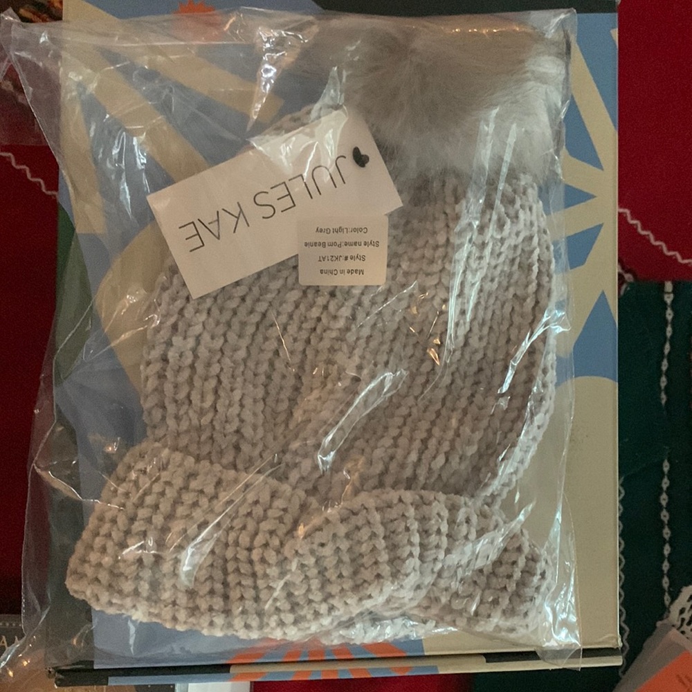 NWT  Alltrue beanie